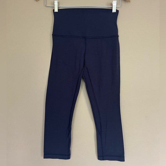 {Lululemon} Align Crop 19" Legging in Navy - Womens 4 - Picture 1 of 10
